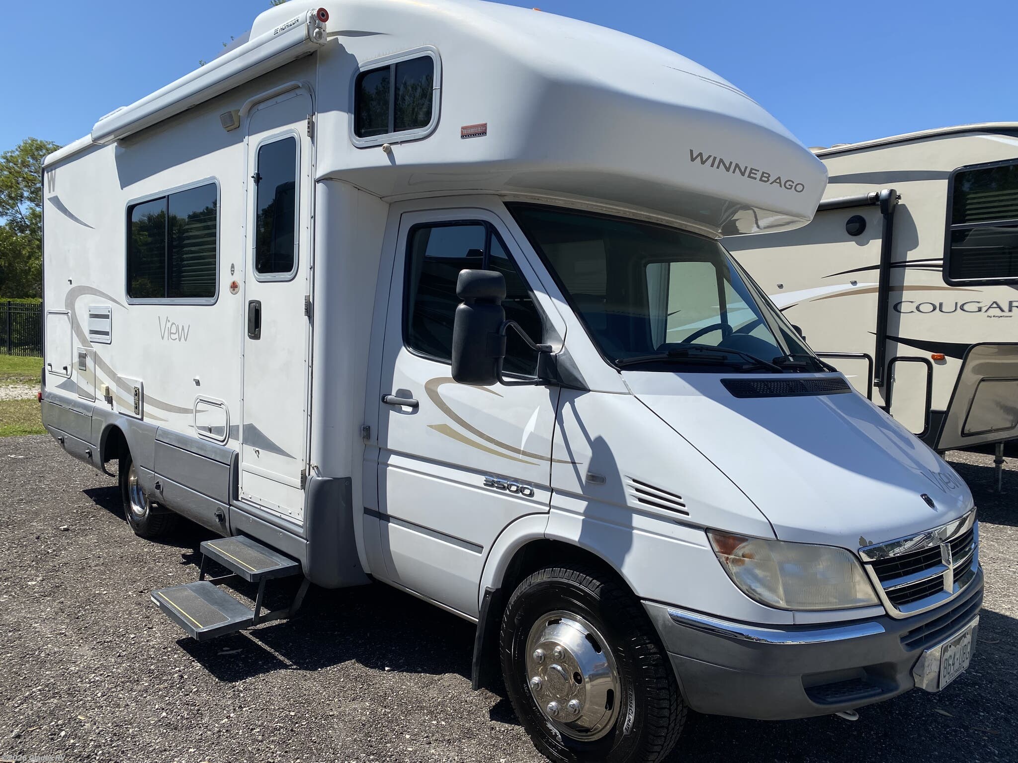 Used 2007  Winnebago View 23H by Winnebago from Glades RV in Fort Myers, FL