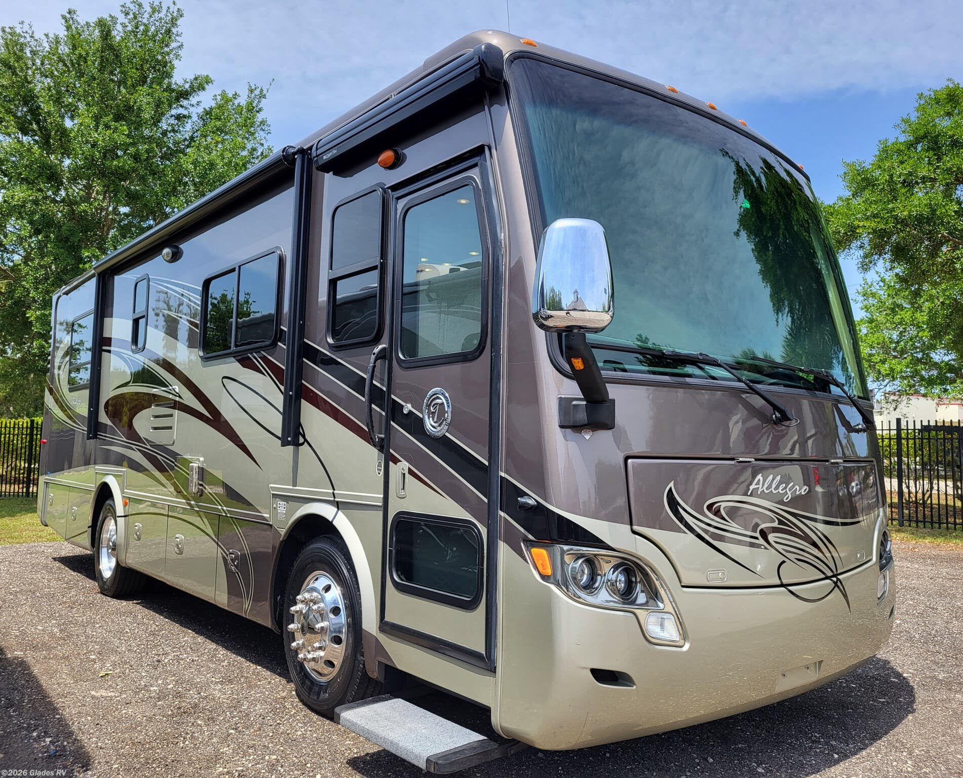 Used 2012 Tiffin Allegro Breeze 28 BR available in Fort Myers, Florida