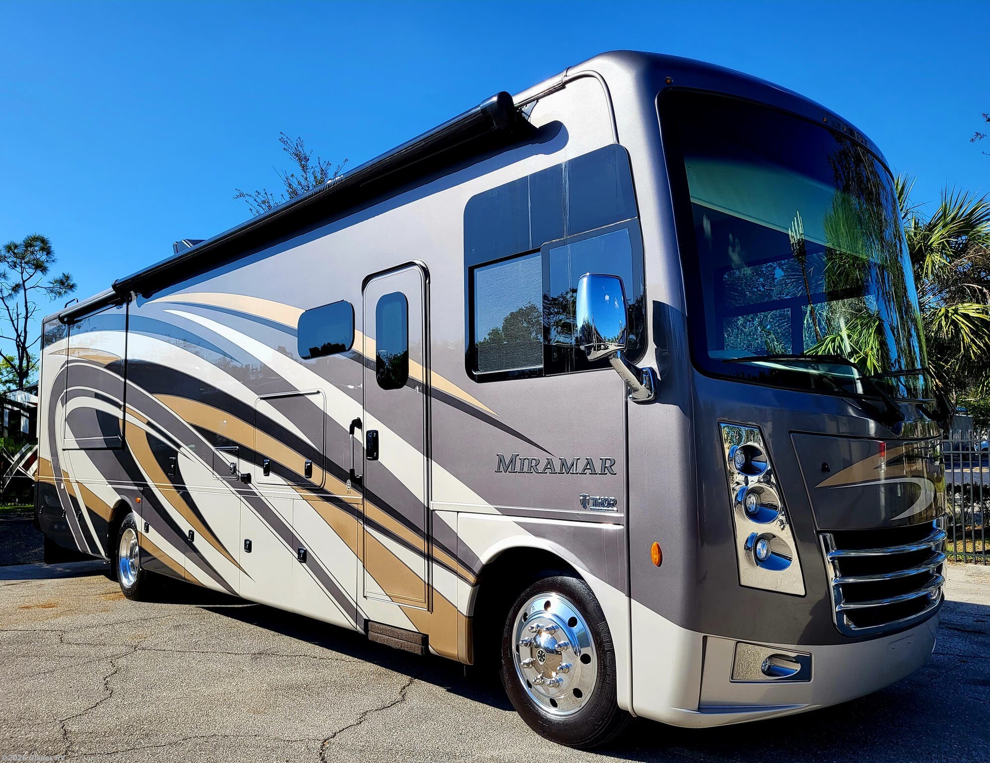 Used 2019 Thor Motor Coach Miramar 35.3 available in Fort Myers, Florida