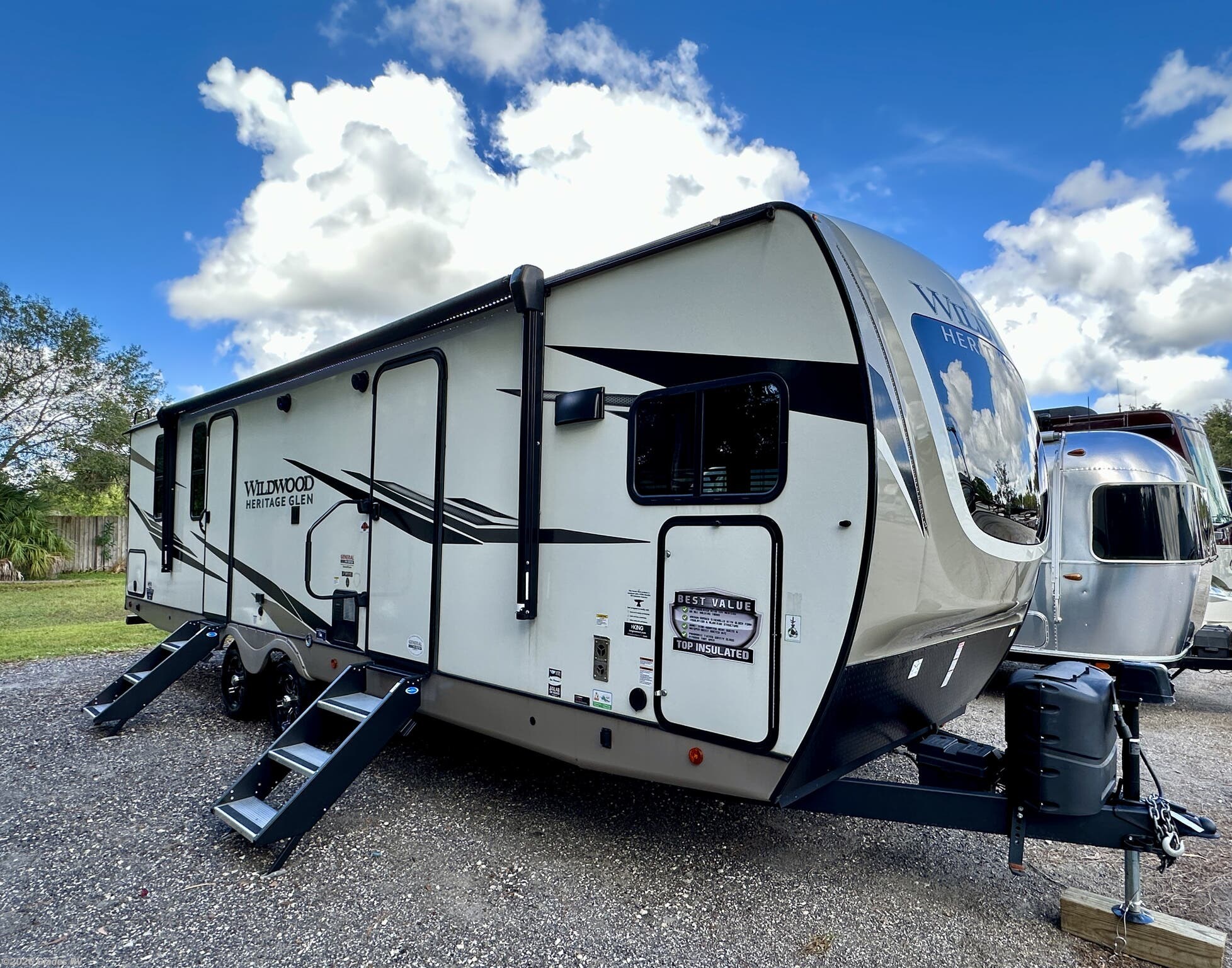 Used 2022 Forest River Wildwood Heritage Glen 270FKS available in Fort Myers, Florida
