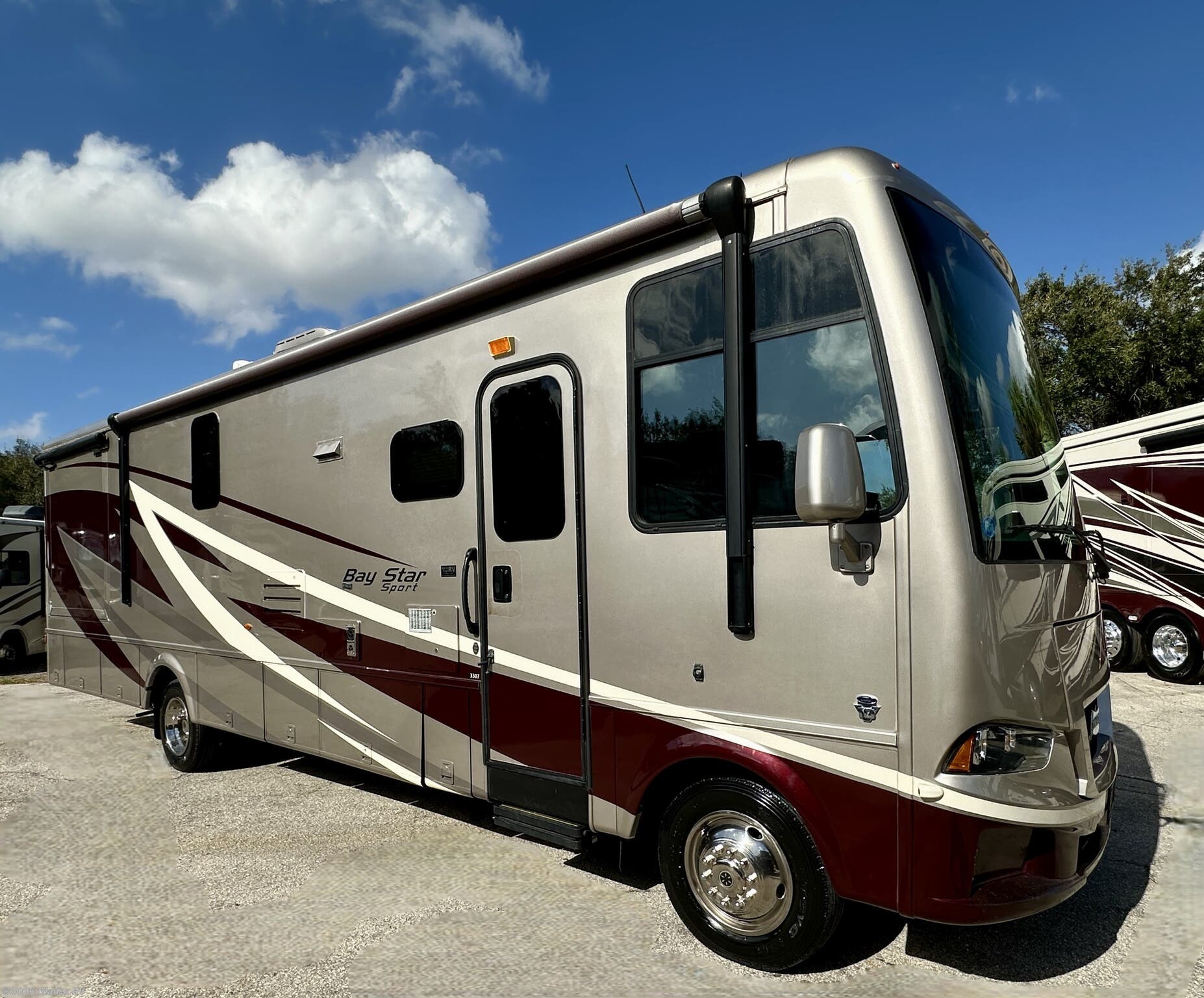 Used 2019 Newmar Bay Star Sport 3307 available in Fort Myers, Florida