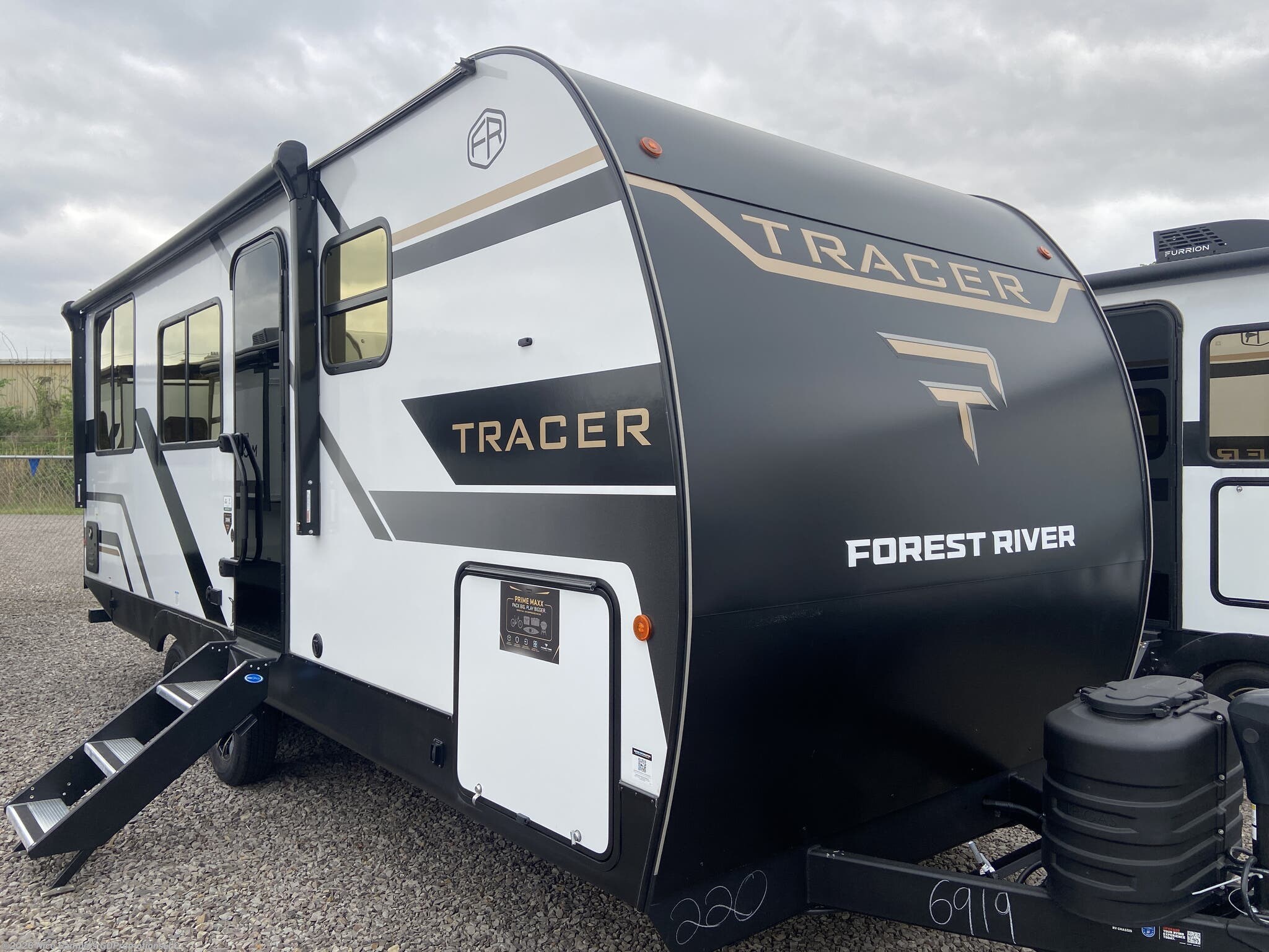 New 2026 Prime Time Tracer 220RS available in Russellville, Arkansas