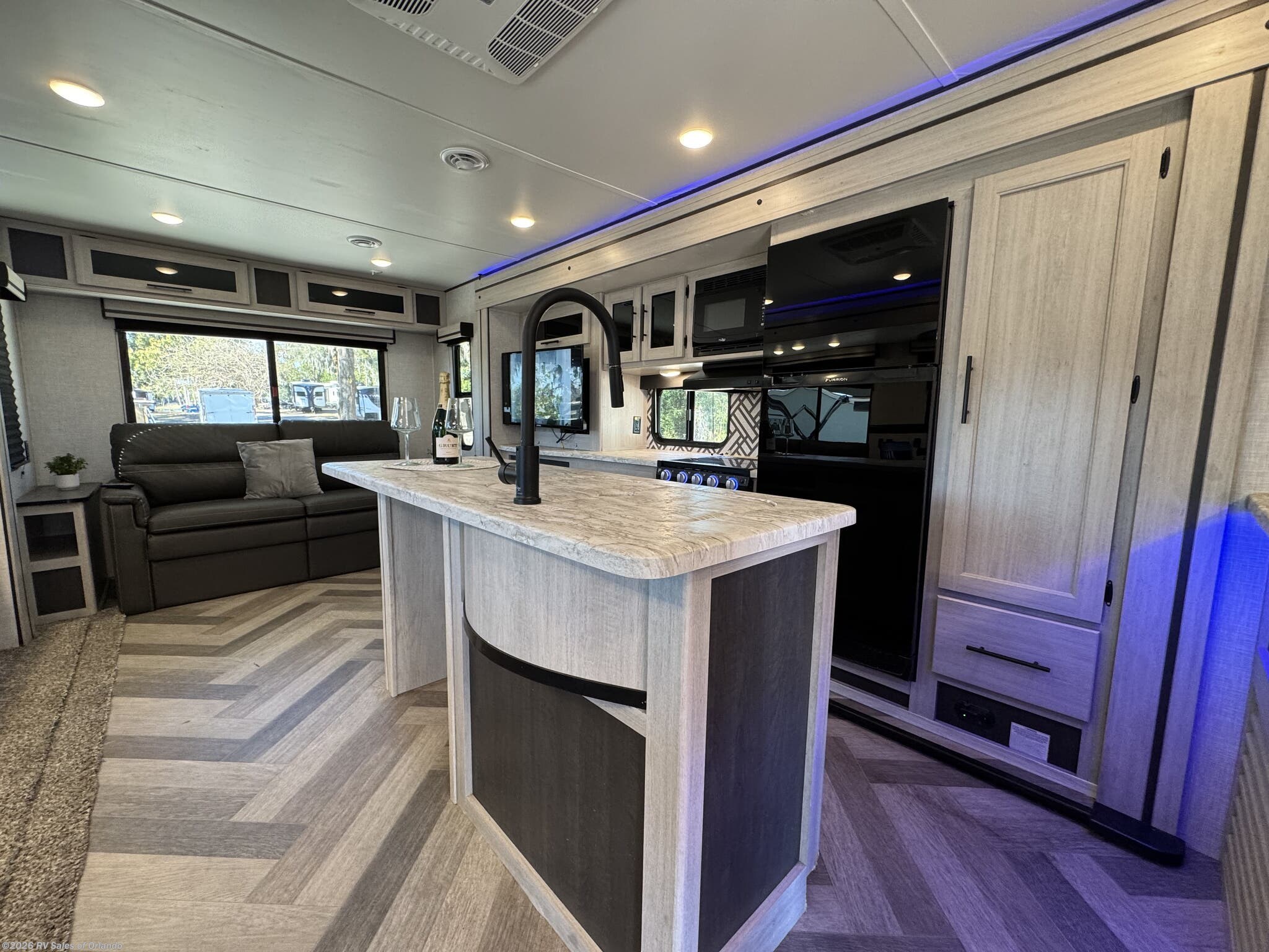 Used 2023 CrossRoads Zinger 380FB available in Longwood, Florida