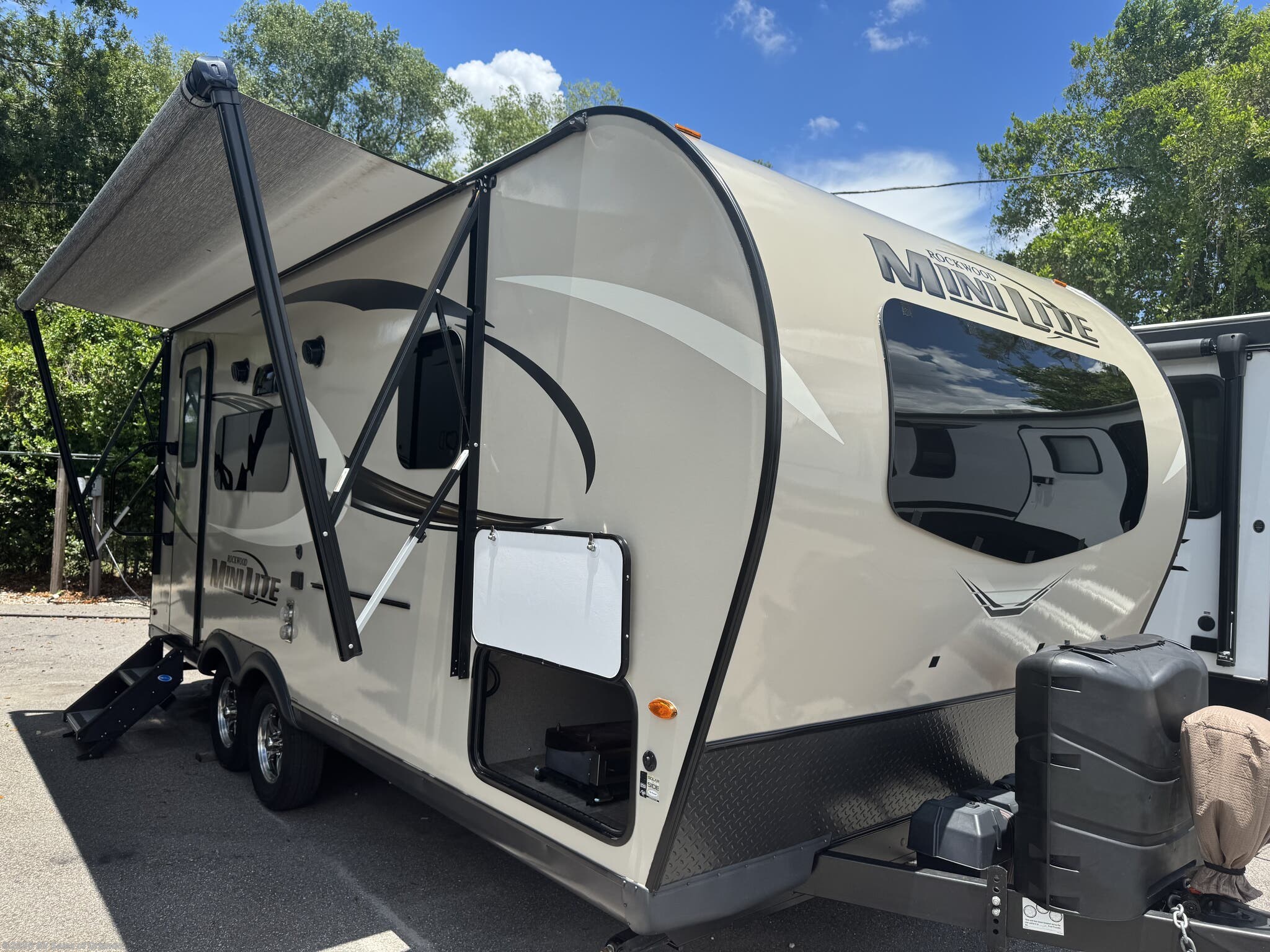 Used 2020 Forest River Rockwood Mini Lite 2109S available in Longwood, Florida