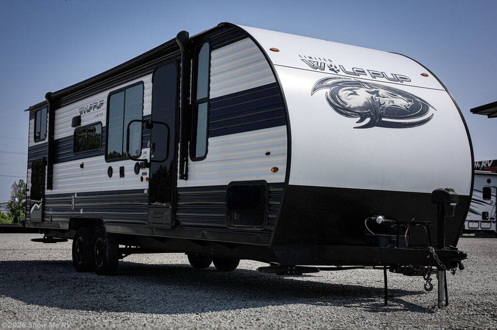 Used 2023  Forest River Cherokee Wolf Pup 25JB by Forest River from Show Me RV in Clinton, MO