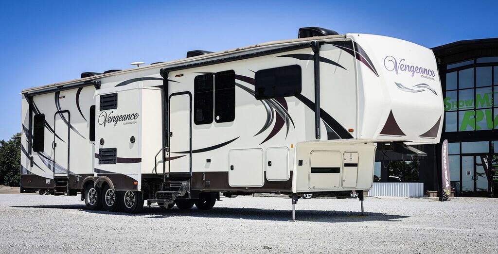 Used 2015  Forest River Vengeance 39B12 by Forest River from Show Me RV in Clinton, MO