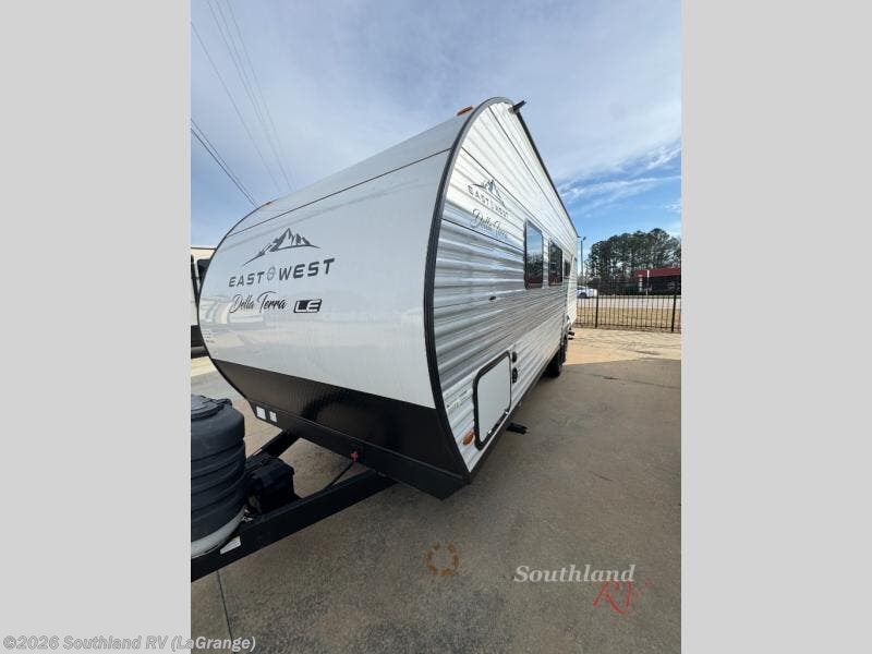 Used 2025 East to West Della Terra LE 220RBLE available in Lagrange, Georgia