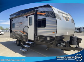 Used 2021 Chinook RPM Extreme 21FKLE available in Blue Grass, Iowa