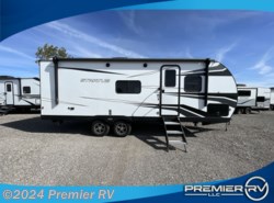 Used 2023 Venture RV Stratus 221VRK available in Blue Grass, Iowa