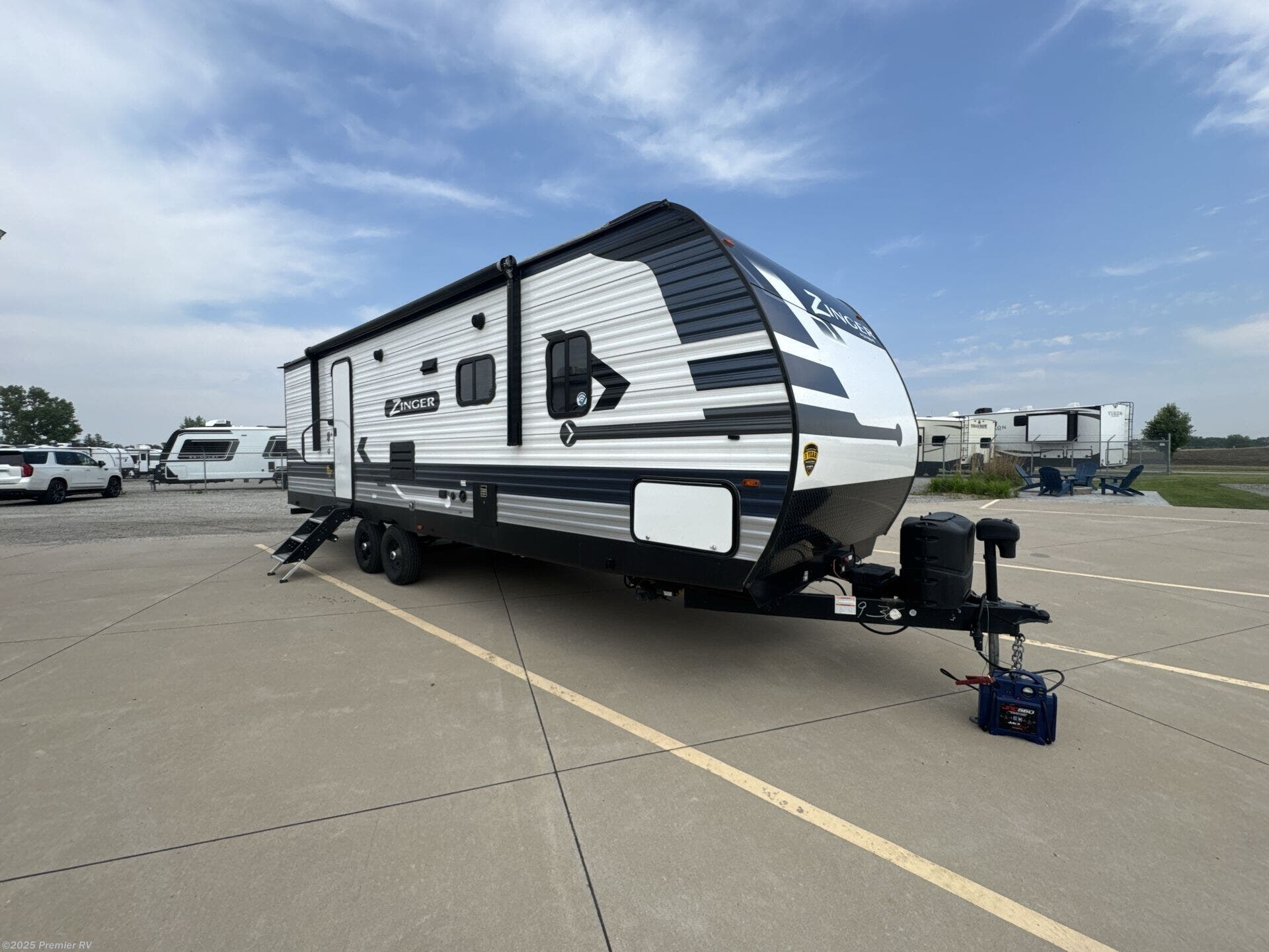 Used 2022 CrossRoads Zinger ZR280RB available in Blue Grass, Iowa