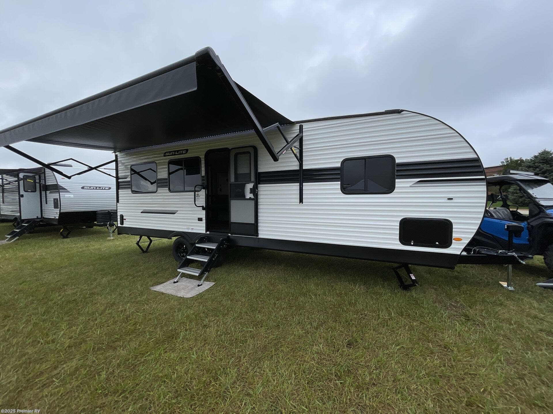 New 2026 Sunset Park RV Sun Lite 27WQB available in Blue Grass, Iowa