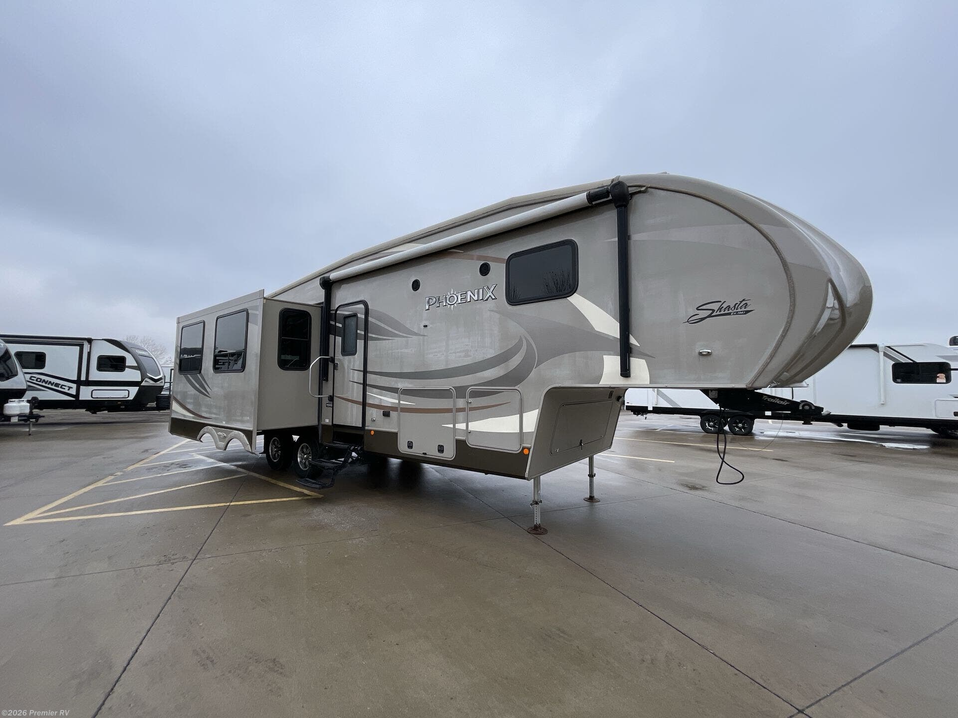 Used 2015 Shasta Phoenix 33CK available in Blue Grass, Iowa