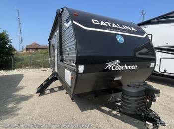New 2024 Coachmen Catalina Legacy Edition 293QBCK available in Sturtevant, Wisconsin