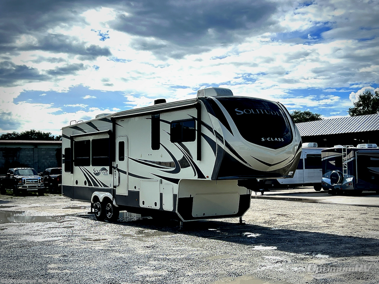Used 2021  Grand Design Solitude S-Class 2930RL by Grand Design from Optimum RV - Mims in Mims, FL