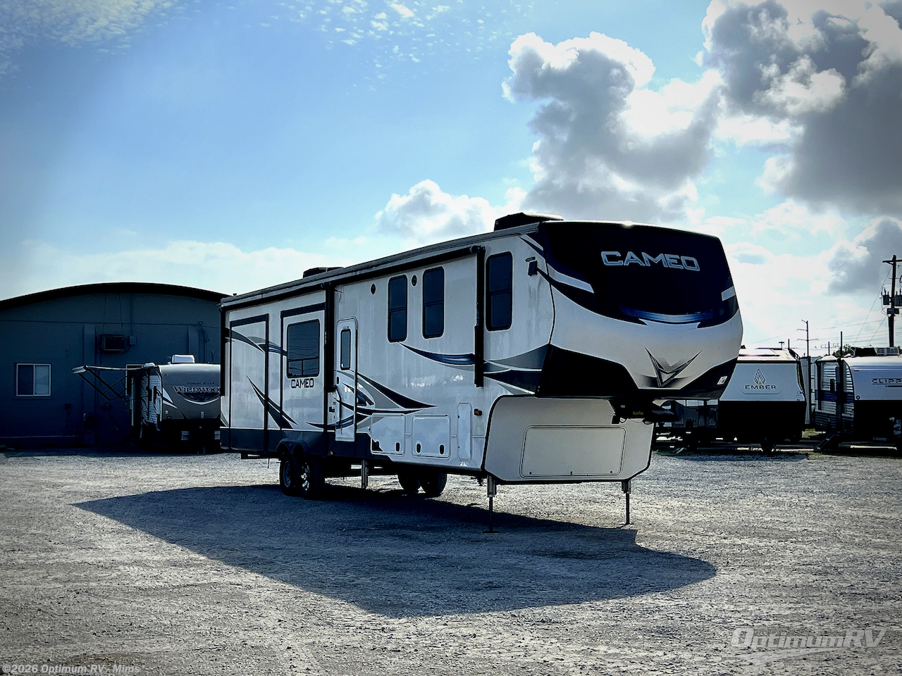 Used 2021 CrossRoads Cameo CE3975CK available in Mims, Florida