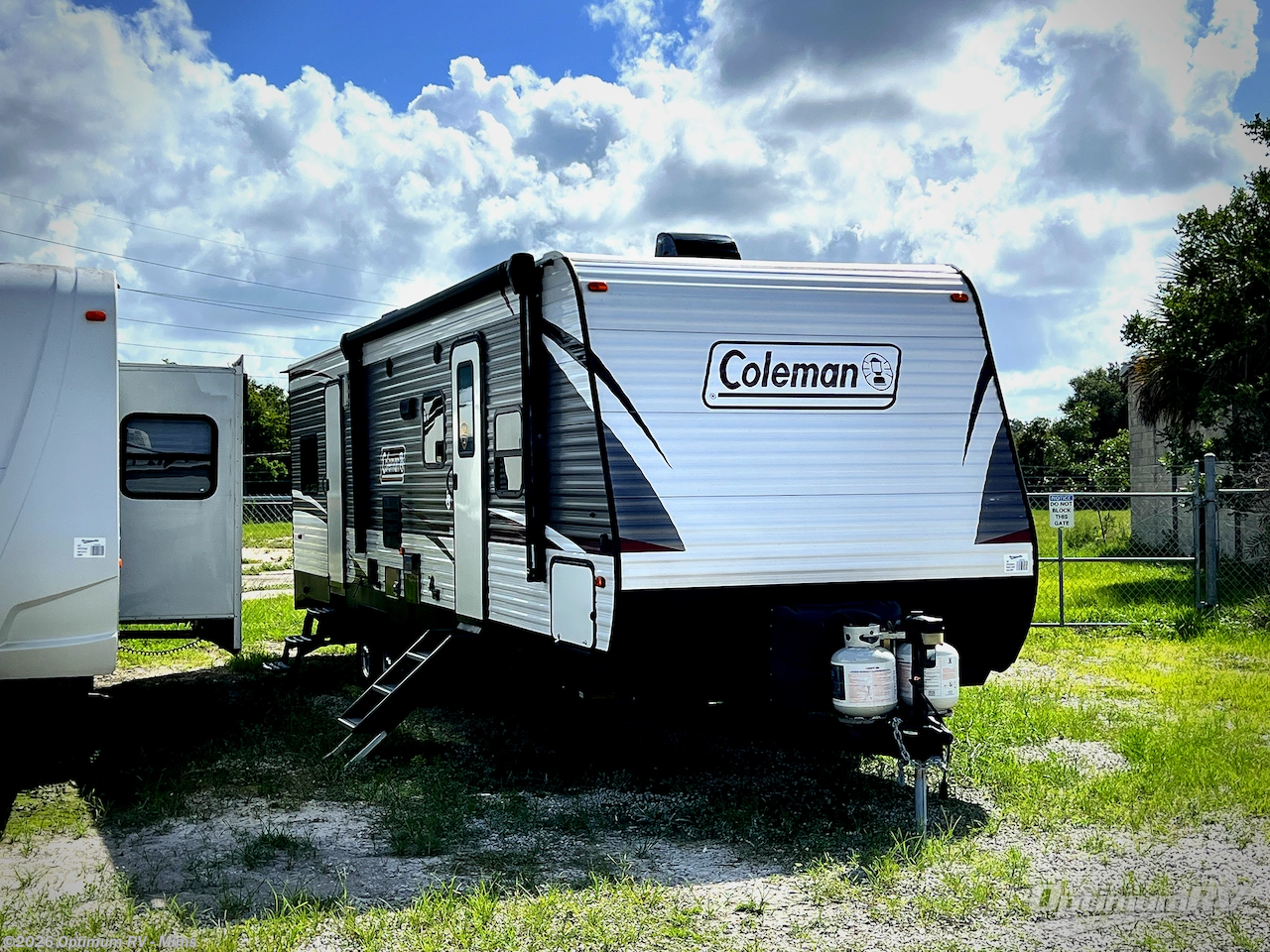 Used 2019 Dutchmen Coleman Lantern Series 300TQ available in Mims, Florida