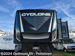 New 2023 Heartland Cyclone 4007 available in Pottstown, Pennsylvania