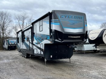 New 2024 Heartland Cyclone 4014C available in Pottstown, Pennsylvania