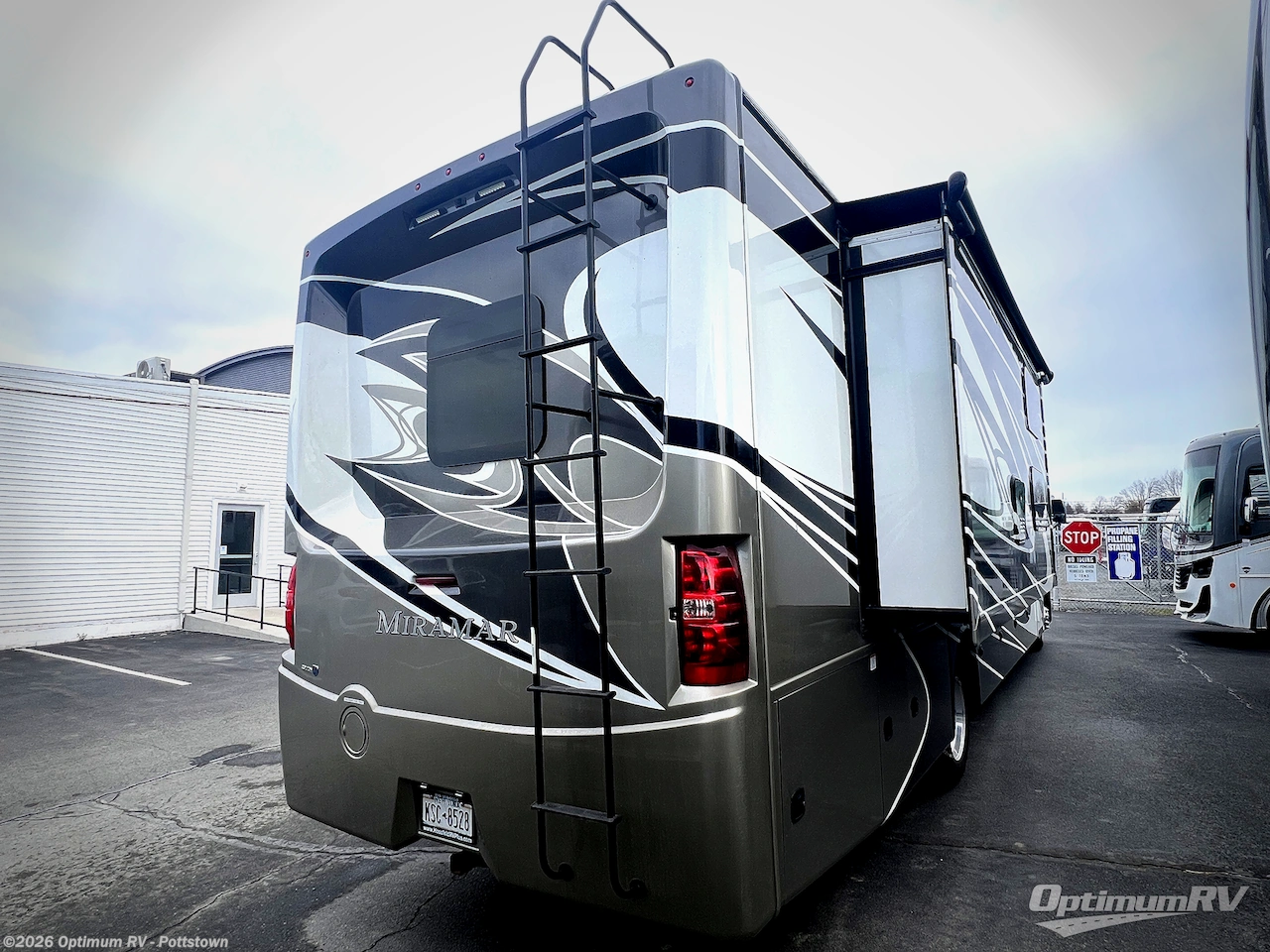 Used 2022 Thor  Miramar 37.1 available in Pottstown, Pennsylvania