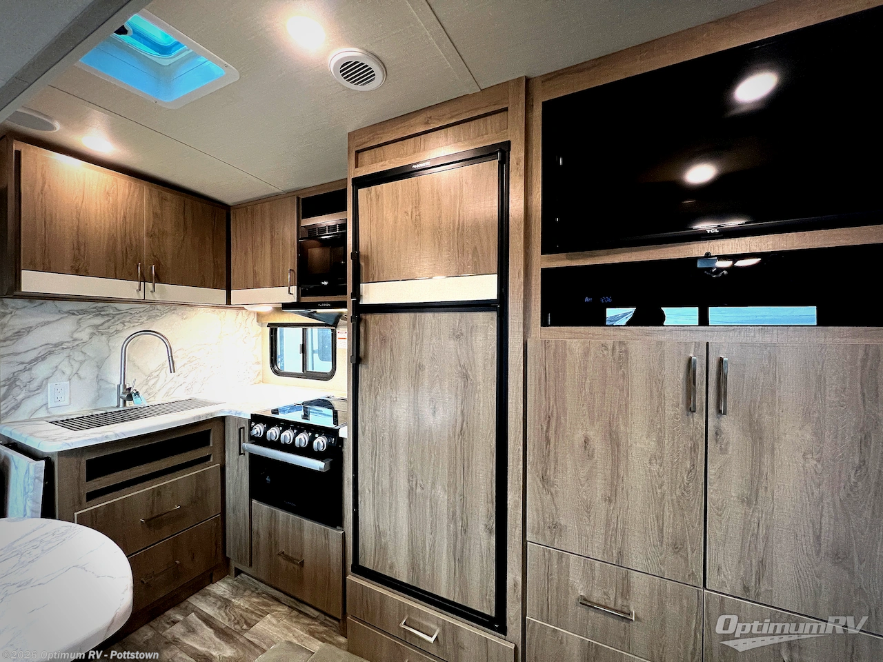 Used 2022 Grand Design Imagine 2910BH available in Pottstown, Pennsylvania