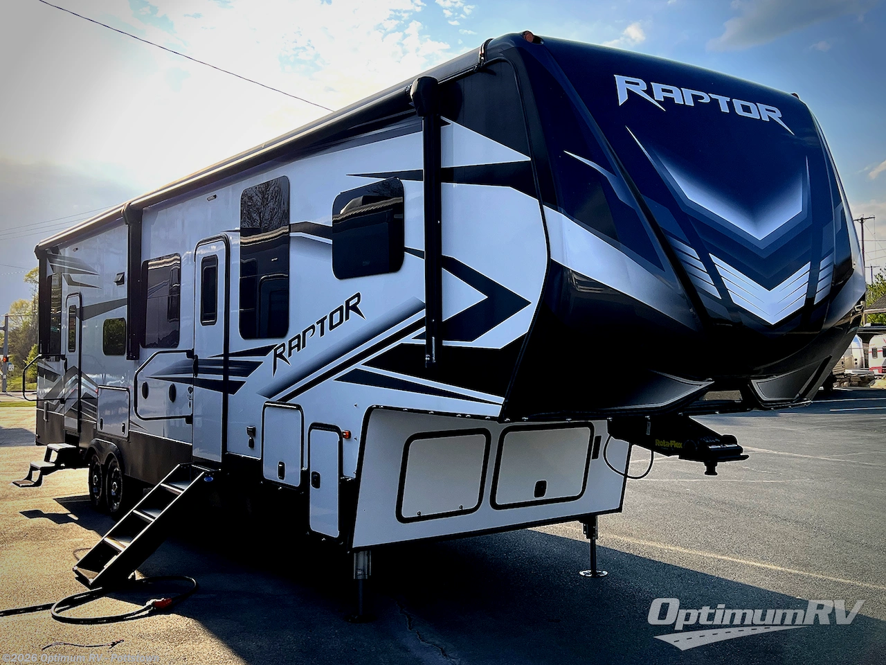 Used 2021 Keystone Raptor 351 available in Pottstown, Pennsylvania