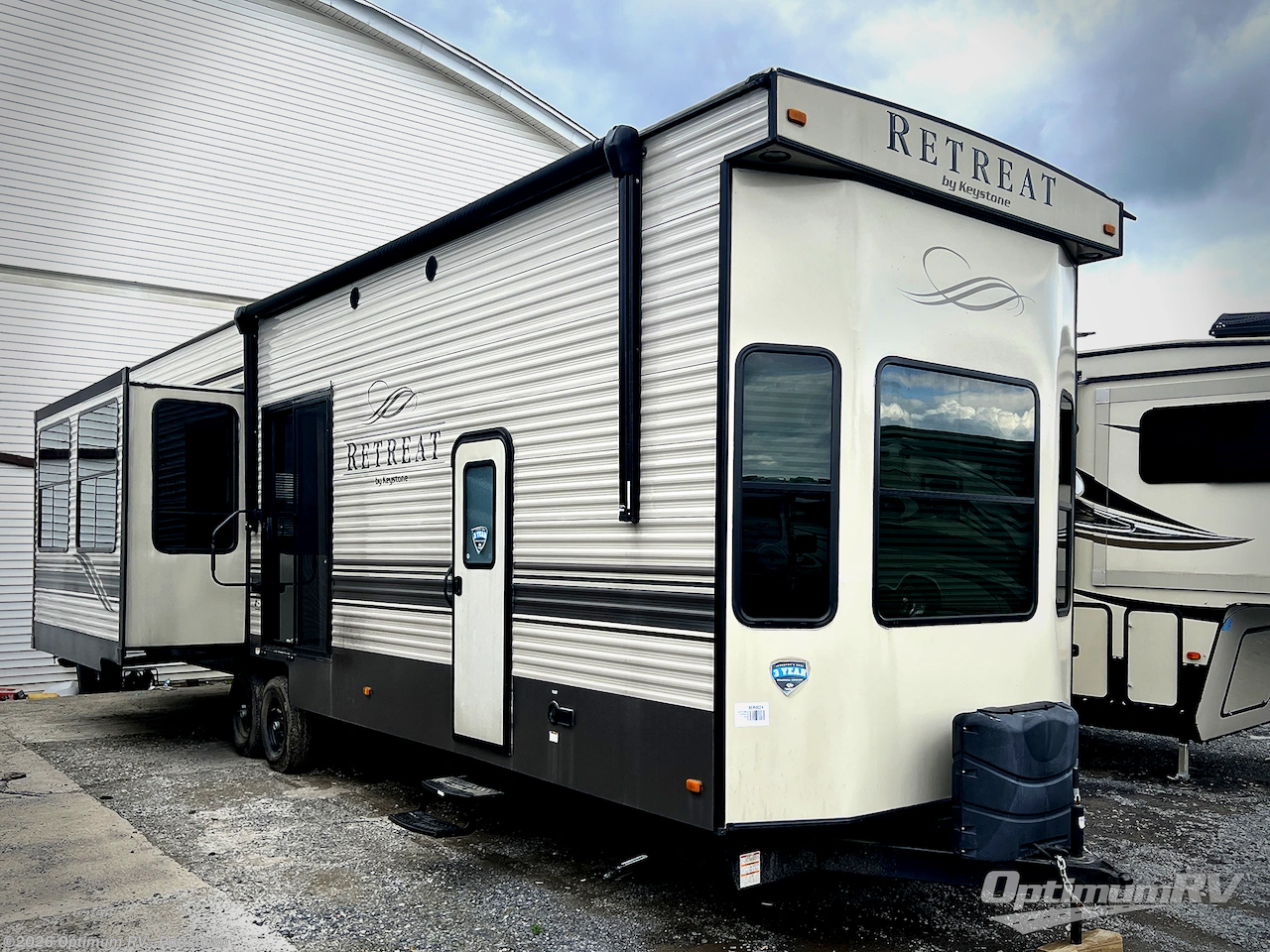 Used 2020 Keystone Retreat 39LOFT available in Pottstown, Pennsylvania