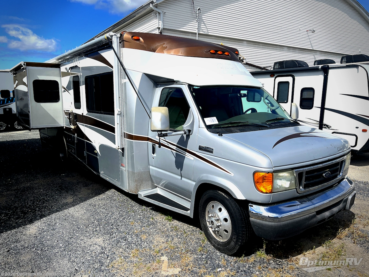 Used 2006 Itasca Cambria 29H available in Pottstown, Pennsylvania