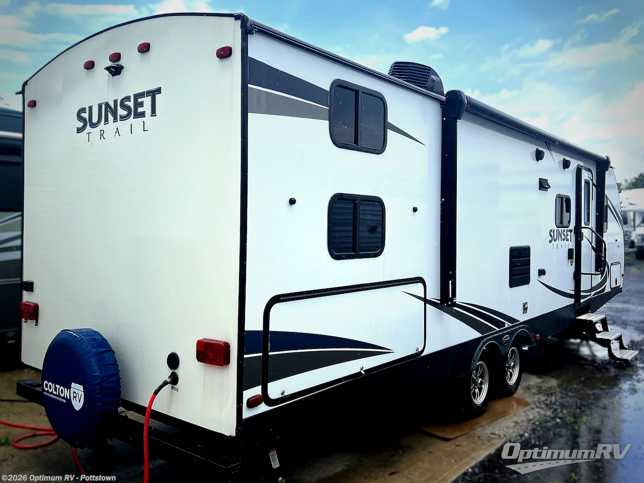 Used 2018 CrossRoads Sunset Trail Super Lite SS289QB available in Pottstown, Pennsylvania