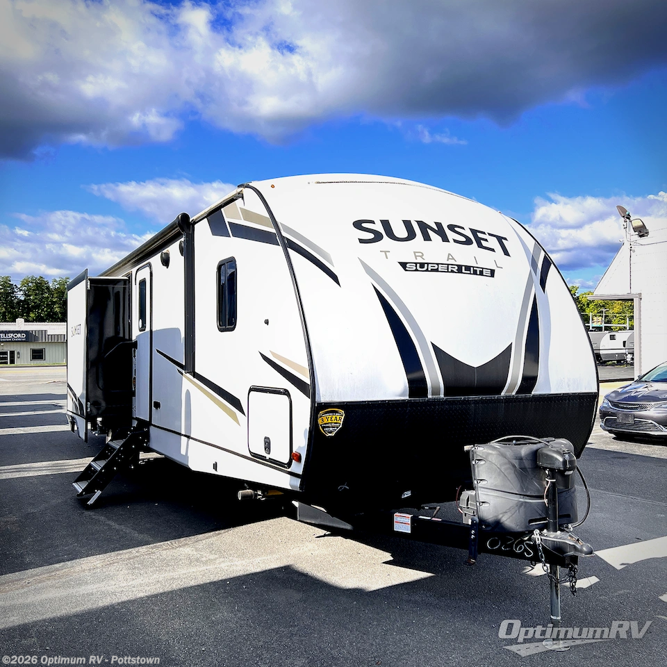 Used 2020  CrossRoads Sunset Trail SS331BH by CrossRoads from Optimum RV - Pottstown in Pottstown, PA