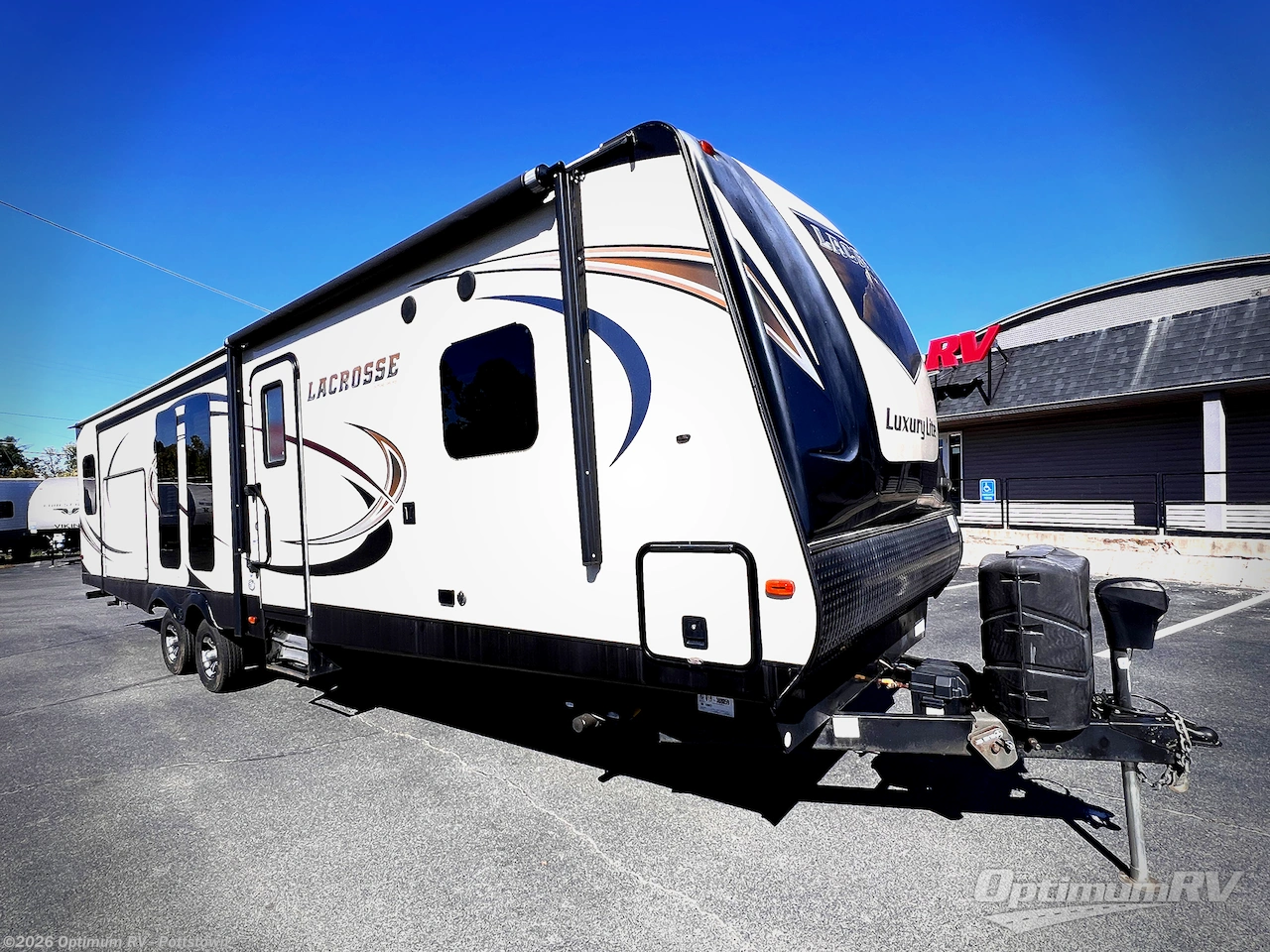 Used 2016  Prime Time LaCrosse 321MBT by Prime Time from Optimum RV - Pottstown in Pottstown, PA