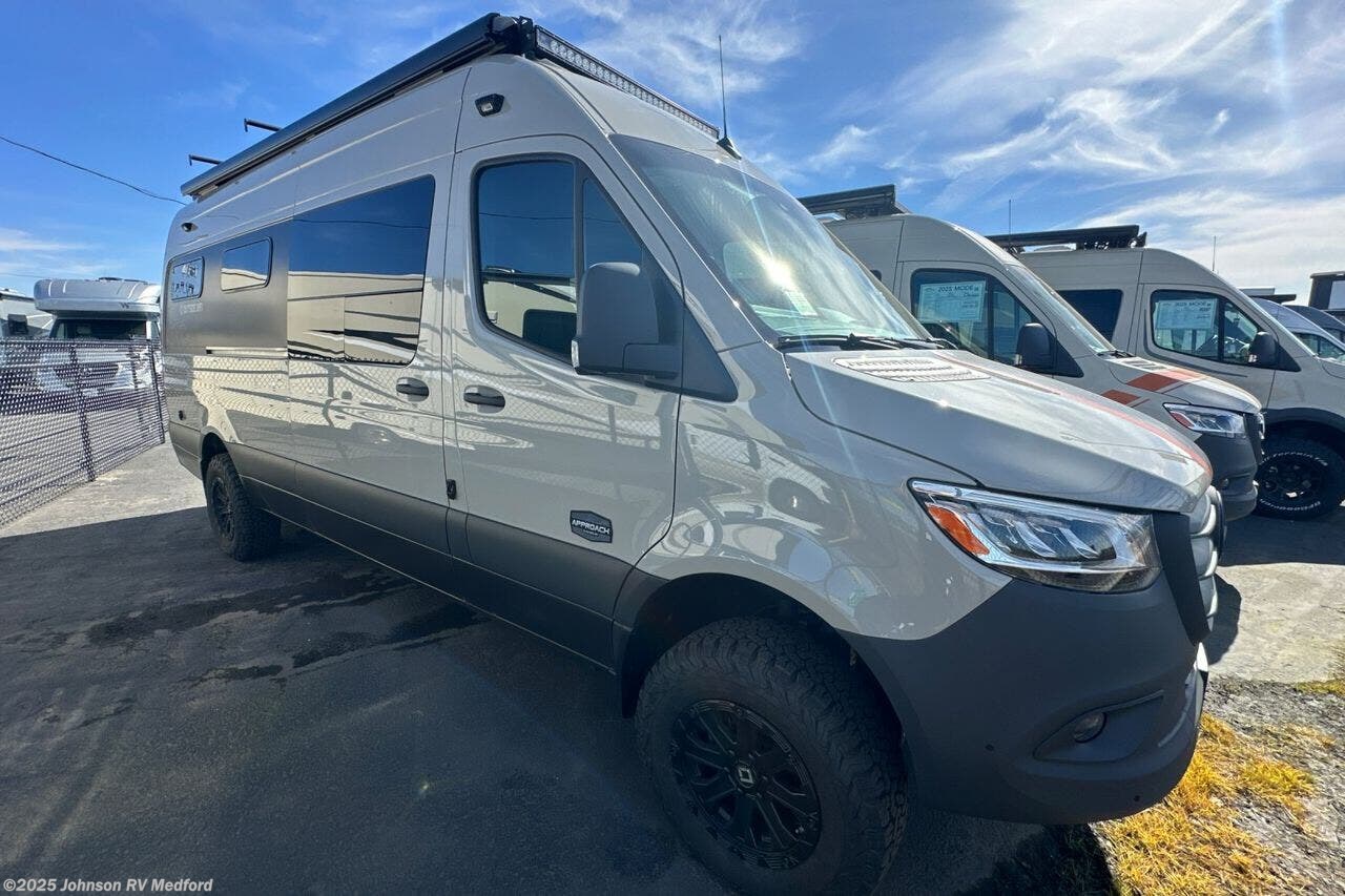 New 2025 Outside Van Approach Approach available in Medford, Oregon