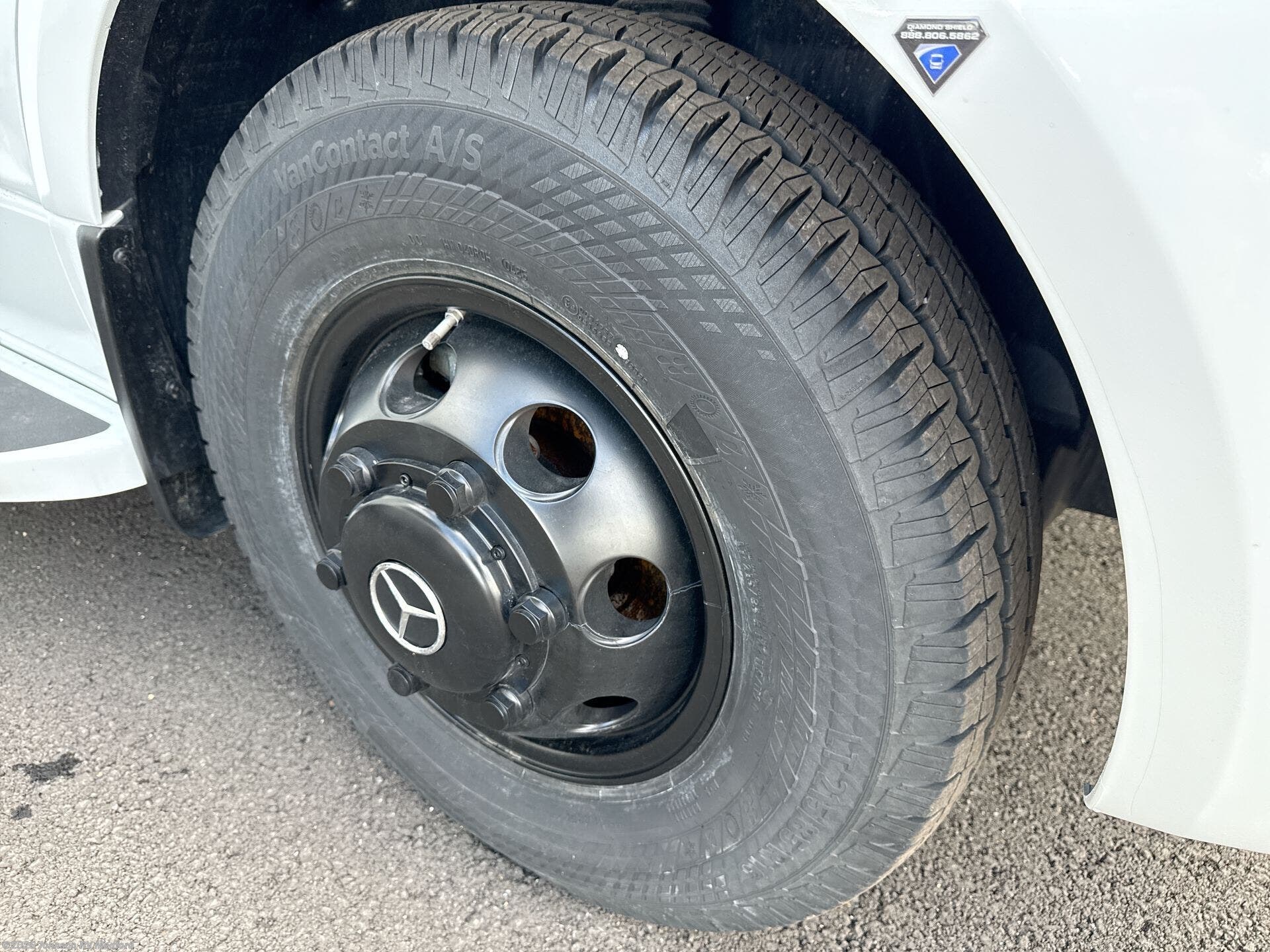 New 2026 Grand Design Lineage Series M 25TK available in Medford, Oregon