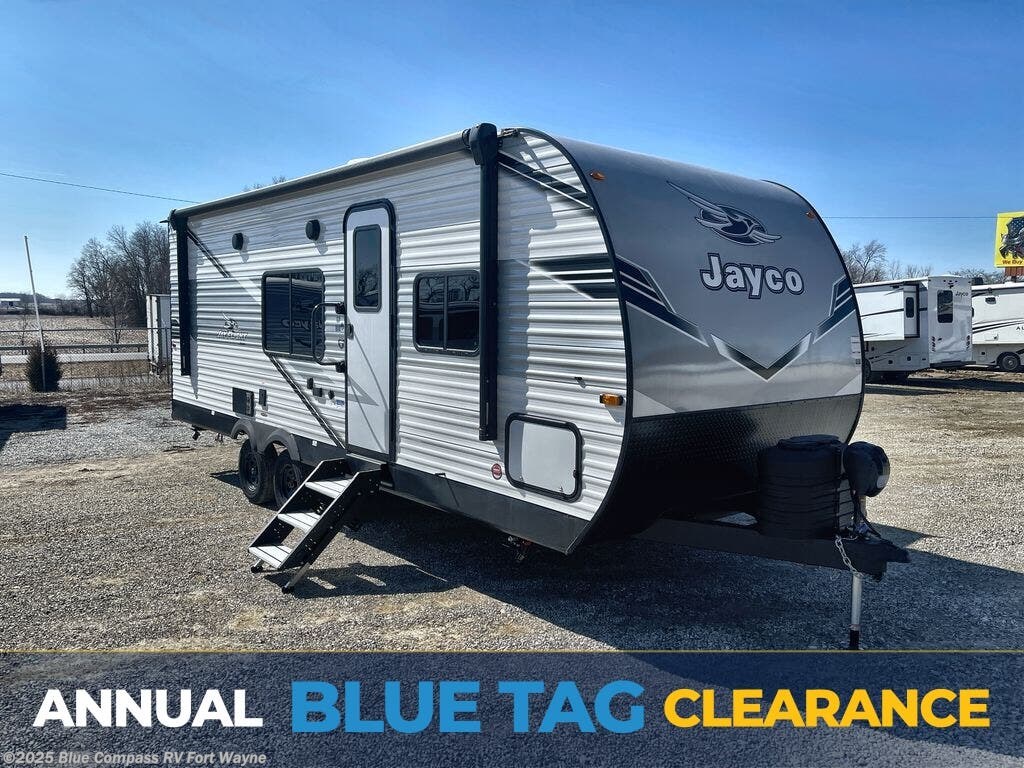 New 2025 Jayco Jay Flight SLX 225MLS available in Columbia City, Indiana