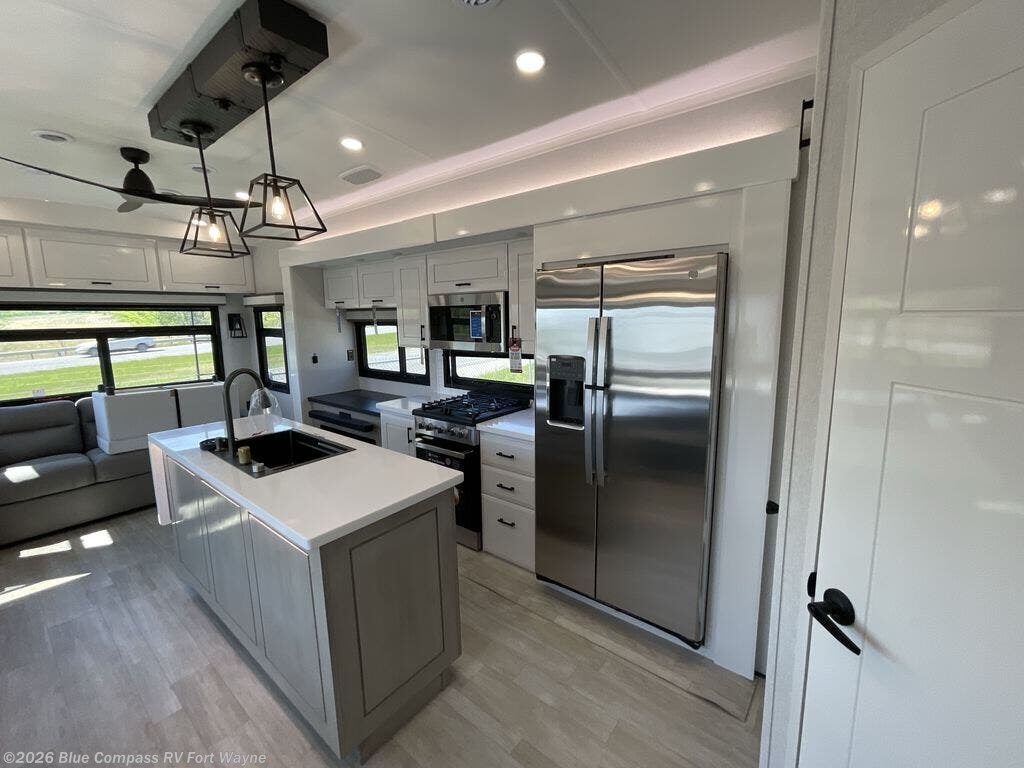 New 2026 Jayco Pinnacle 36FBTS available in Columbia City, Indiana