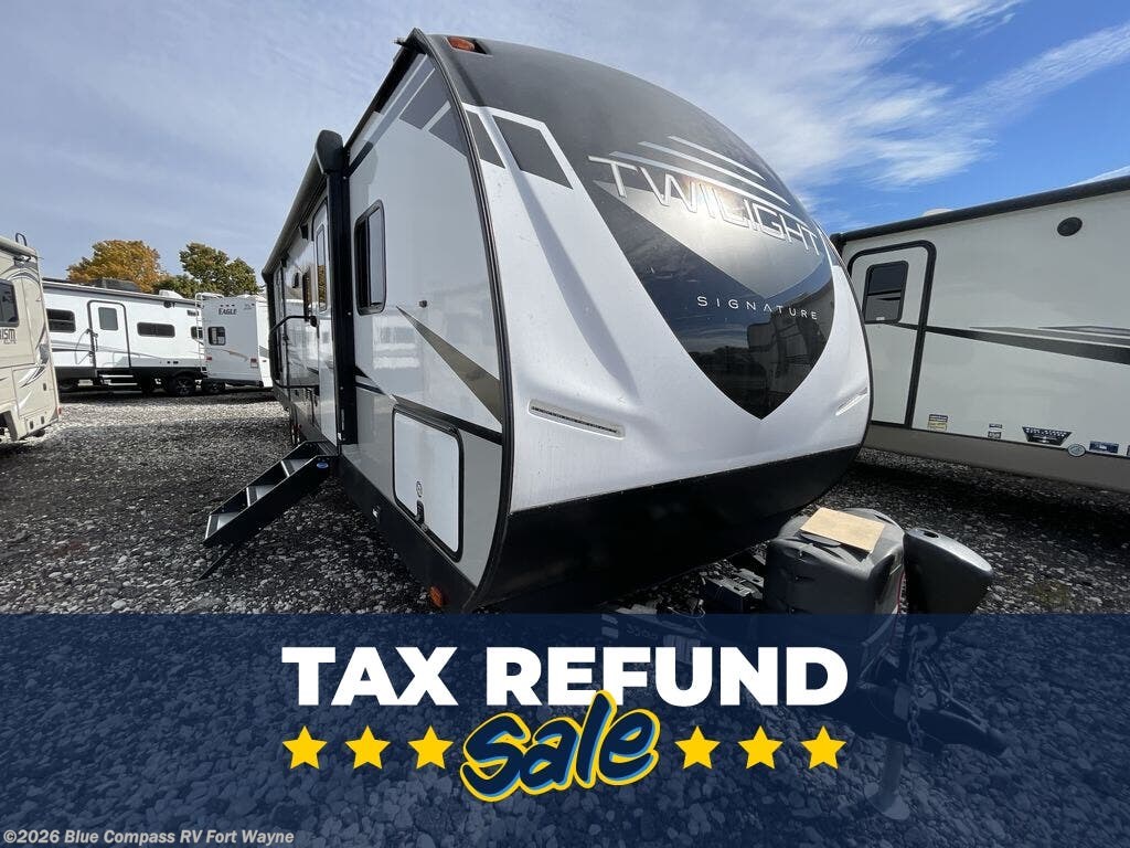 Used 2022 Cruiser RV Twilight Signature TWS 3300 available in Columbia City, Indiana