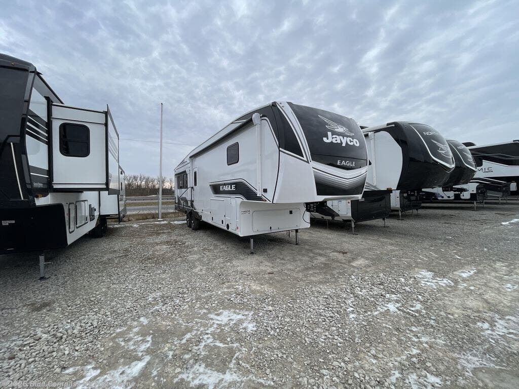 New 2026 Jayco Eagle 335LSTS available in Columbia City, Indiana
