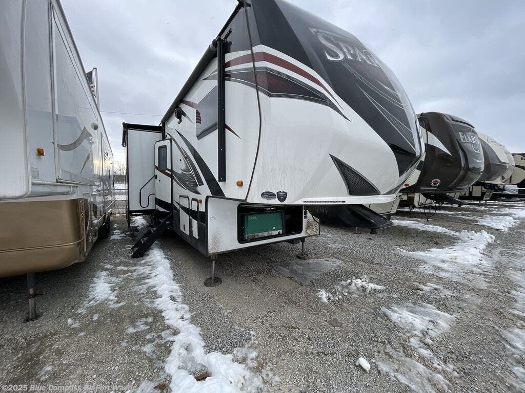 Used 2018 Prime Time Spartan 1141 available in Columbia City, Indiana
