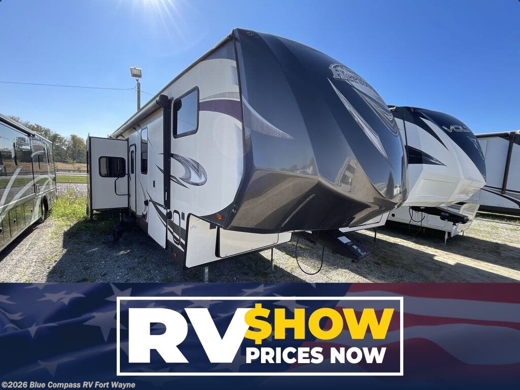 Used 2017 Forest River Wildwood Heritage Glen 372RD available in Columbia City, Indiana