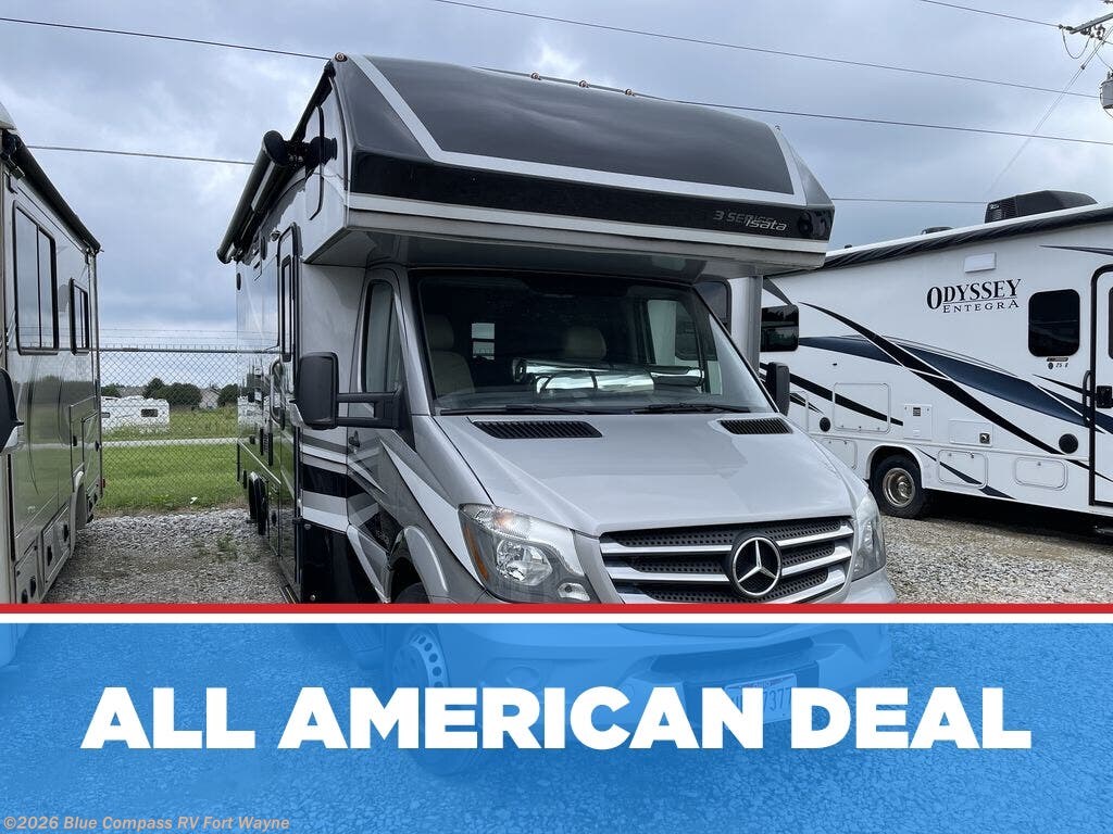 Used 2018 Dynamax Corp  isata 3 24FW available in Columbia City, Indiana