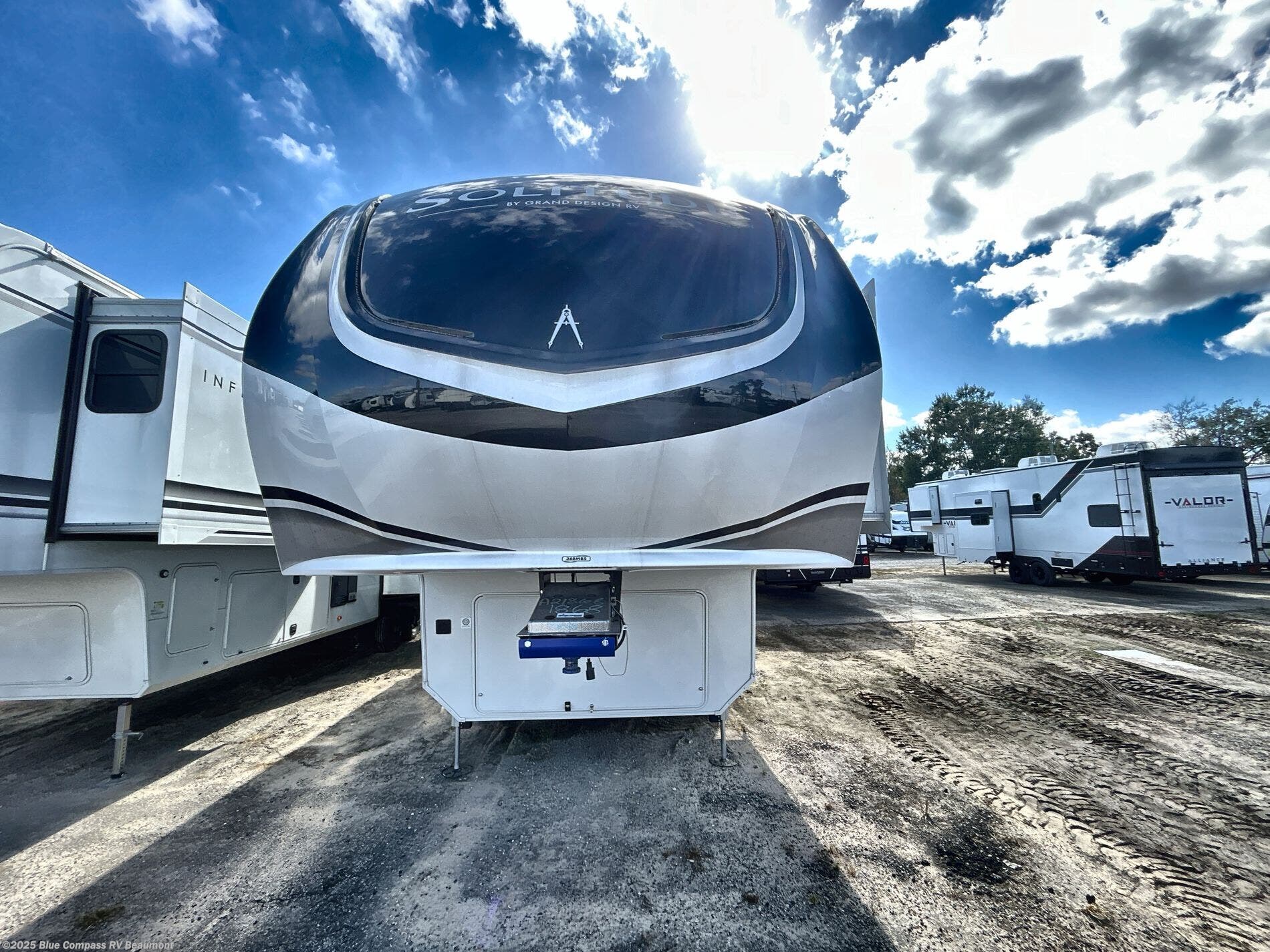 New 2025 Grand Design Solitude 388MBS available in Vidor, Texas