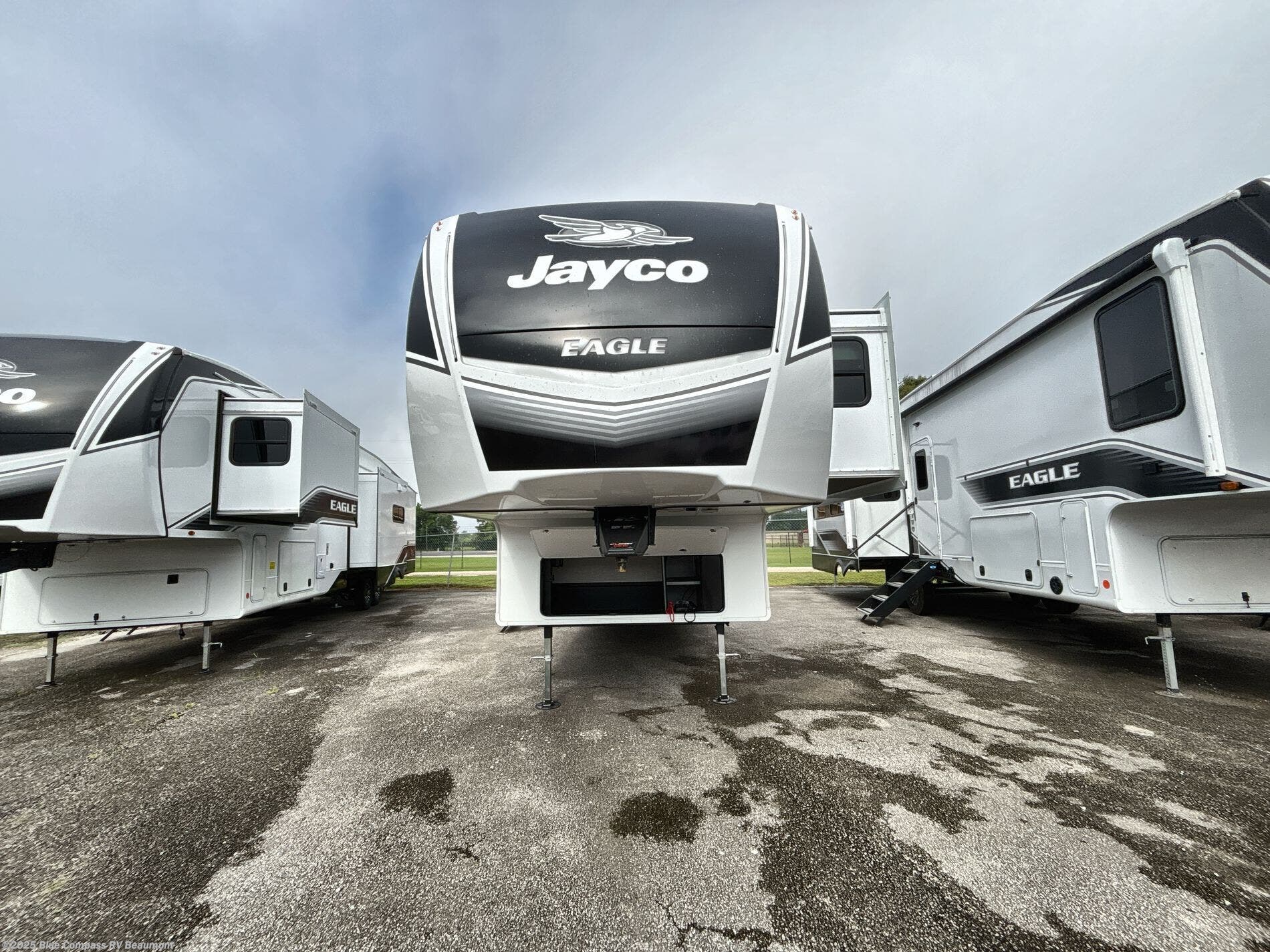 New 2025 Jayco Eagle 335RDOK available in Vidor, Texas