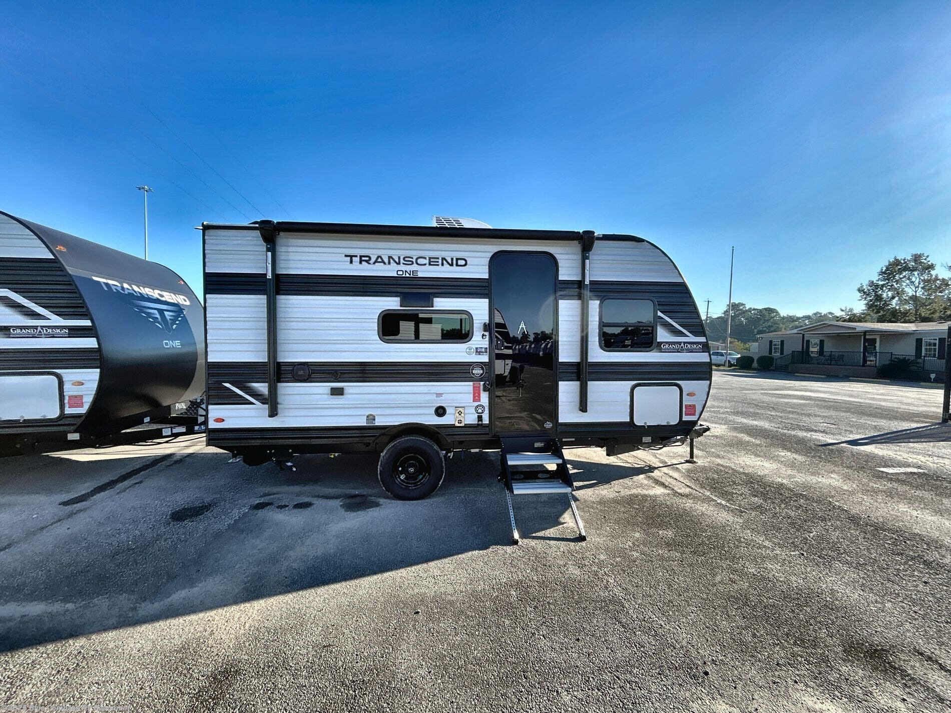 New 2026 Grand Design Transcend One 151BH available in Vidor, Texas