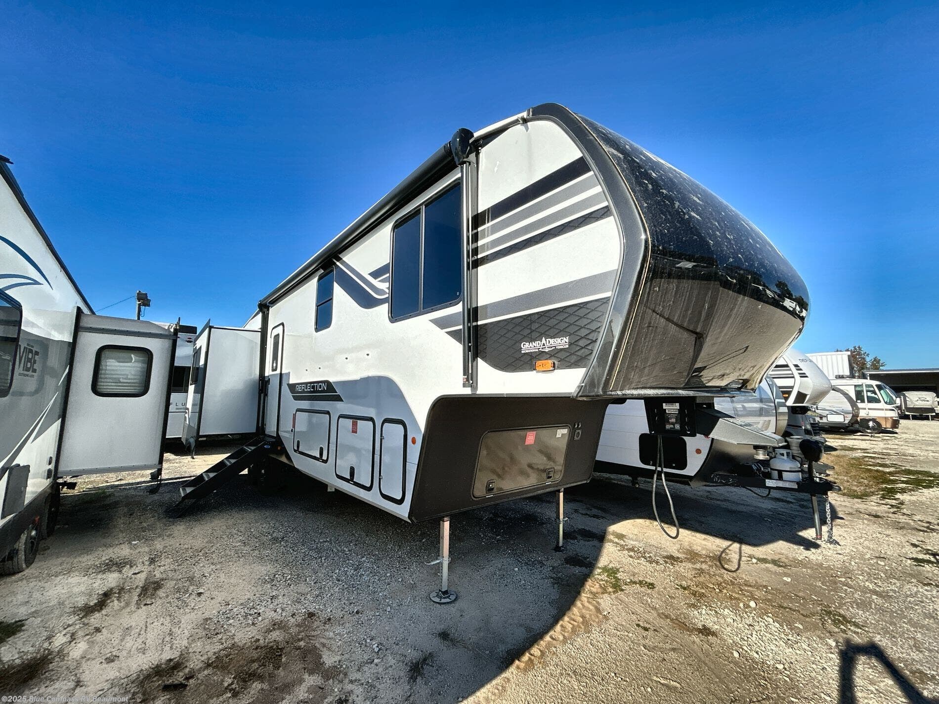 New 2026 Grand Design Reflection 324MBS available in Vidor, Texas