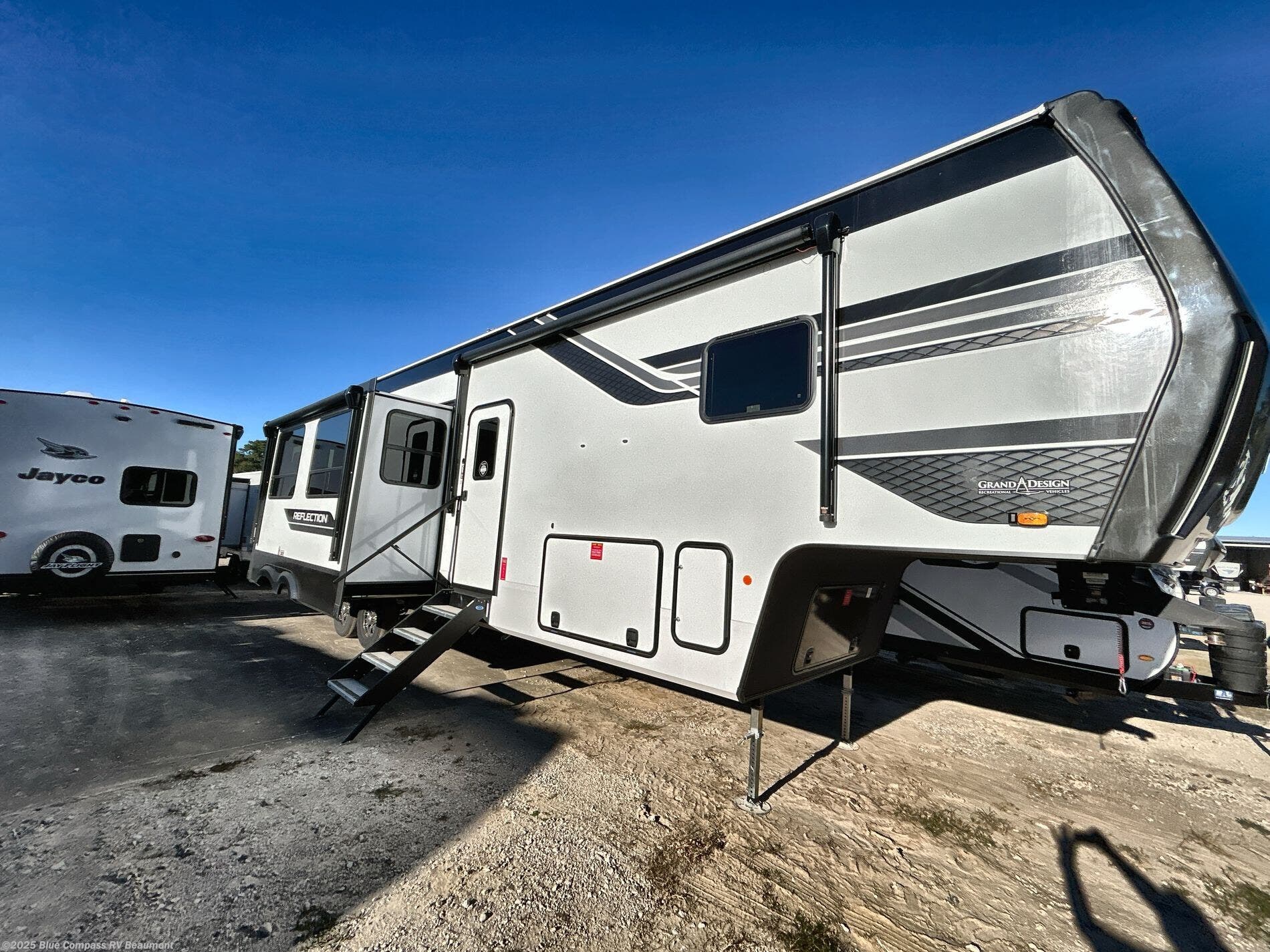 New 2026 Grand Design Reflection 362TBS available in Vidor, Texas