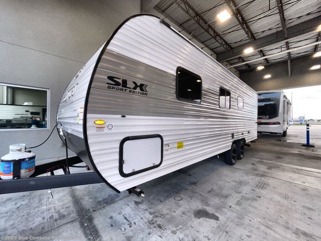 New 2026 Jayco Jay Flight SLX 250BH available in Vidor, Texas