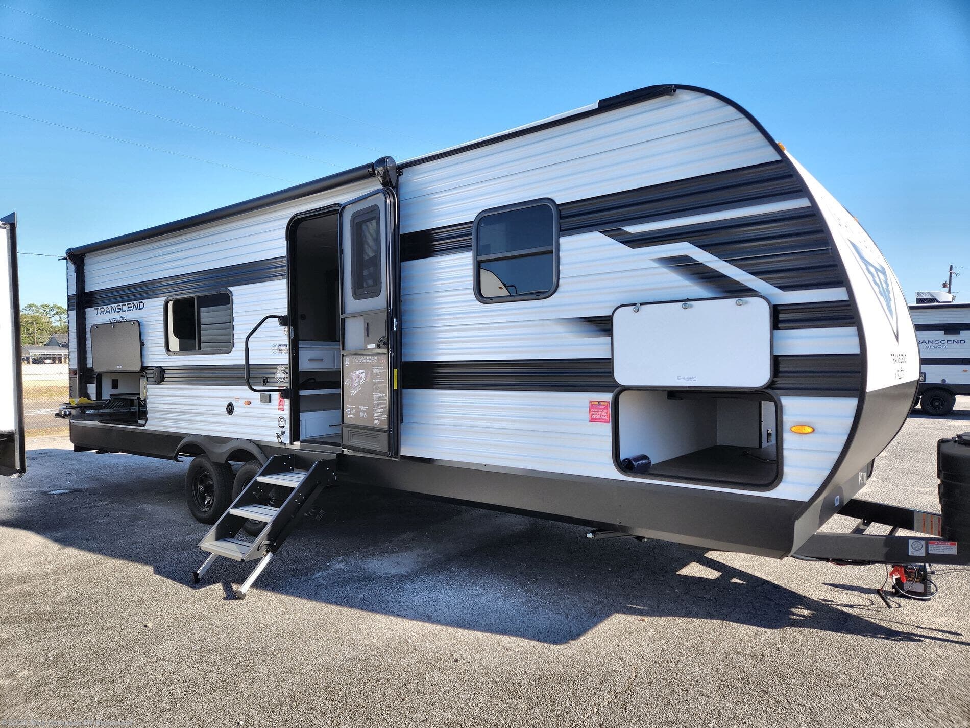 New 2026 Grand Design Transcend Xplor 26BHX available in Vidor, Texas