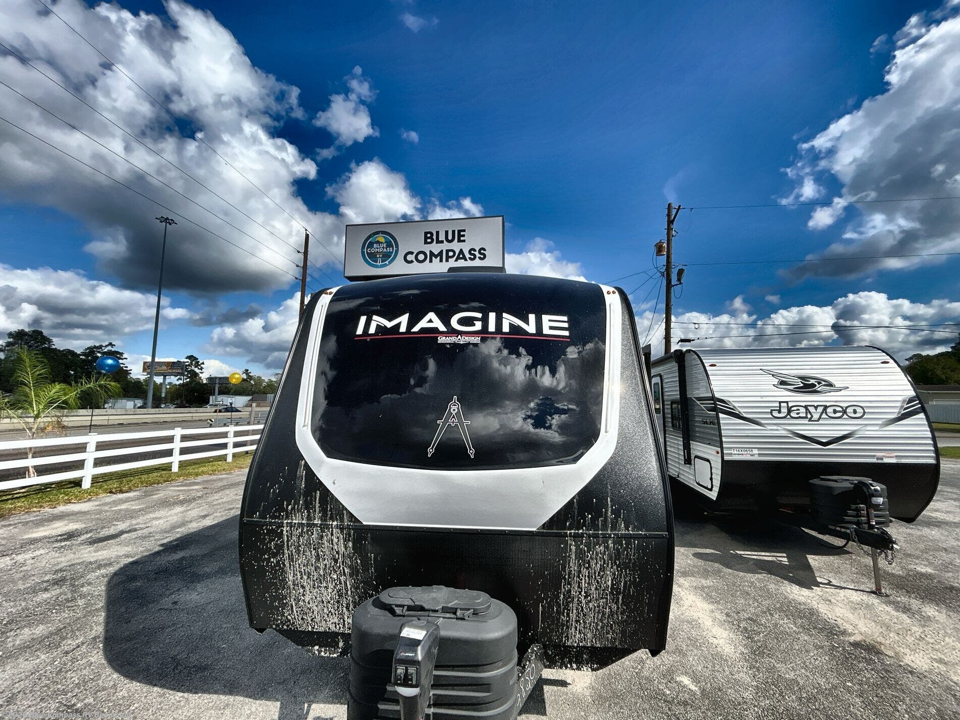 New 2026 Grand Design Imagine 2810BH available in Vidor, Texas