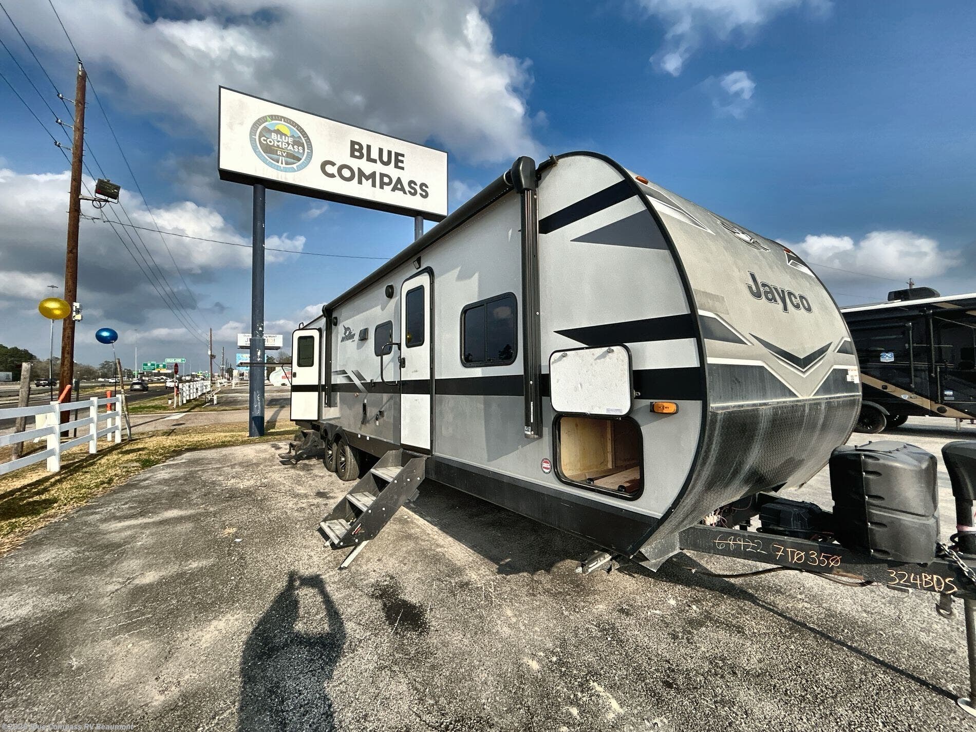 Used 2023 Jayco Jay Flight 324BDS available in Vidor, Texas