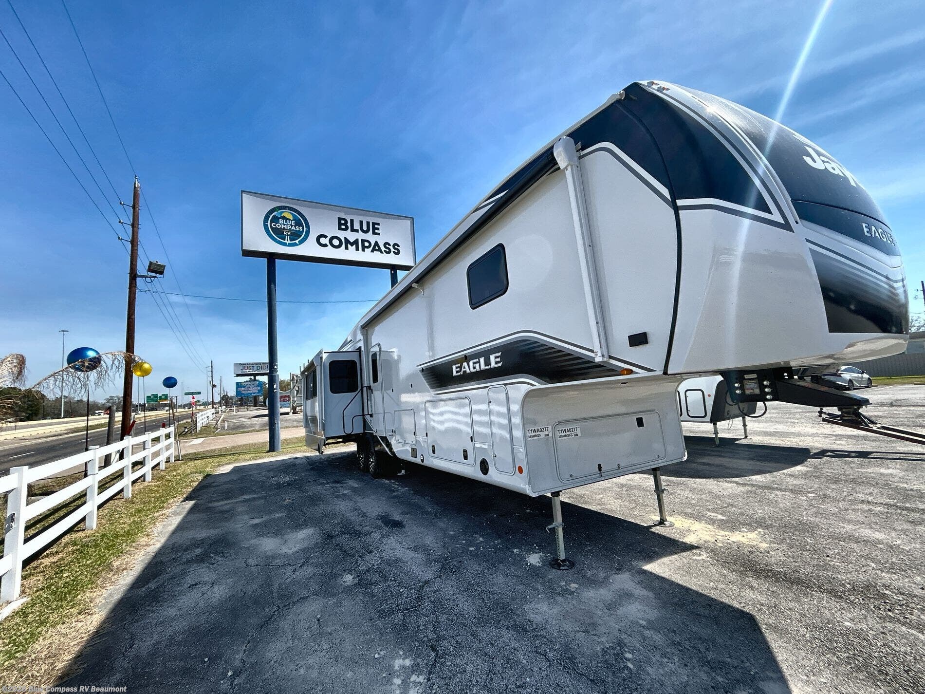 New 2026 Jayco Eagle 355MBQS available in Vidor, Texas