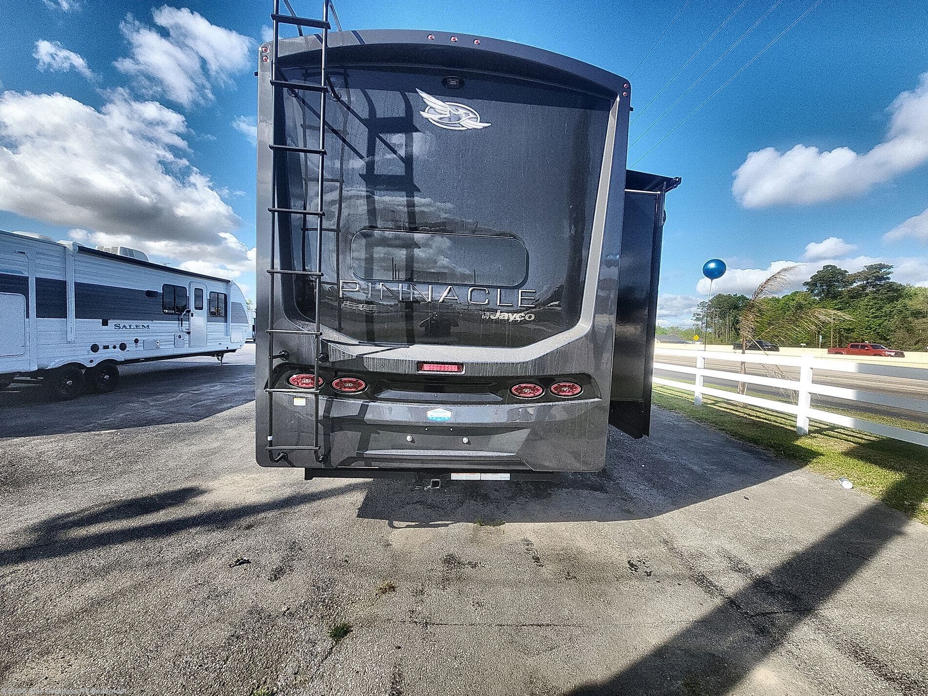 New 2026 Jayco Pinnacle 38FBRK available in Vidor, Texas